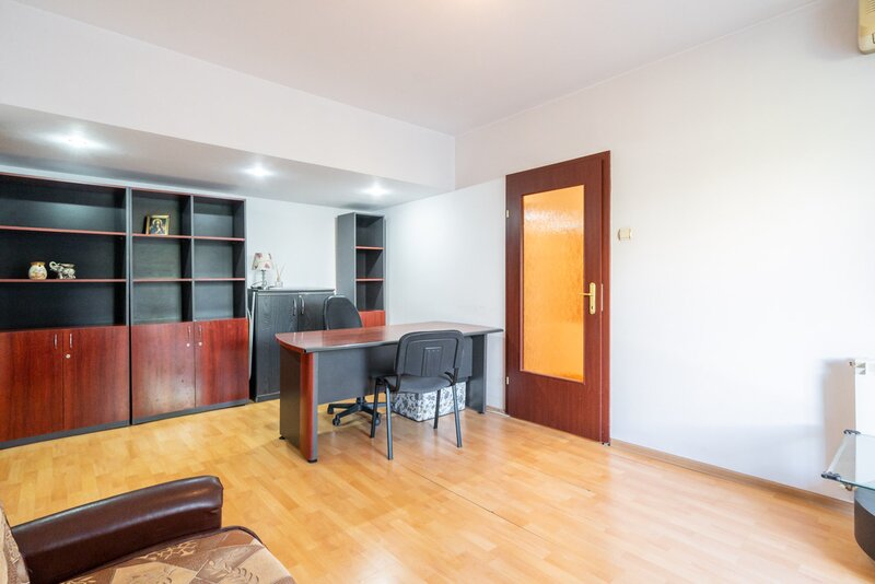 Universitate, de vanzare apartament cochet Metrou Universitate.